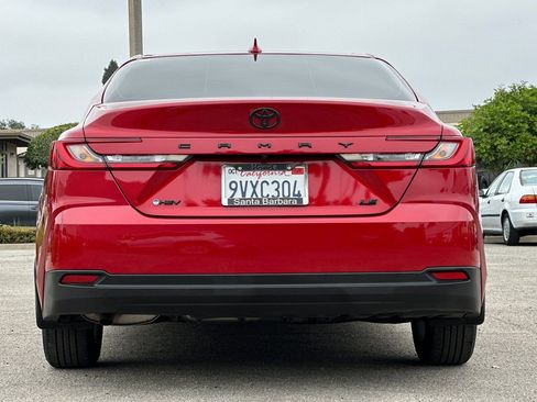 Used 2025 Toyota Camry LE image 5