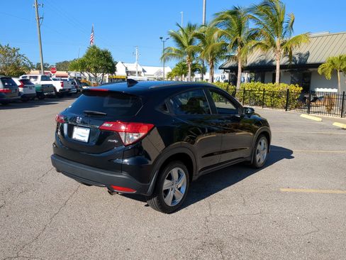 Used 2019 Honda HR-V EX image 6