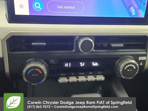 Used 2024 Toyota Tacoma TRD Off-Road image 28