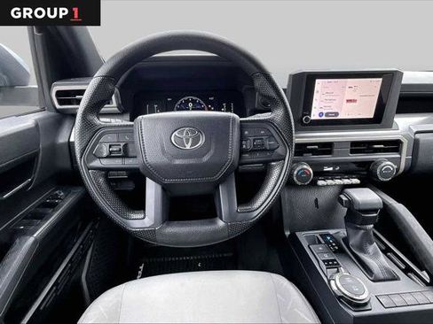 Certified 2025 Toyota Tacoma SR5 AWD/4WD image 6
