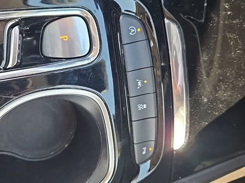 Used 2023 Buick Envision Essence FWD image 14