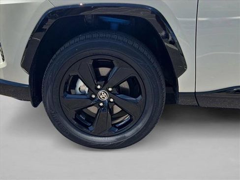 Used 2021 Toyota RAV4 XSE w/ XSE Grade Weather Package AWD/4WD image 25
