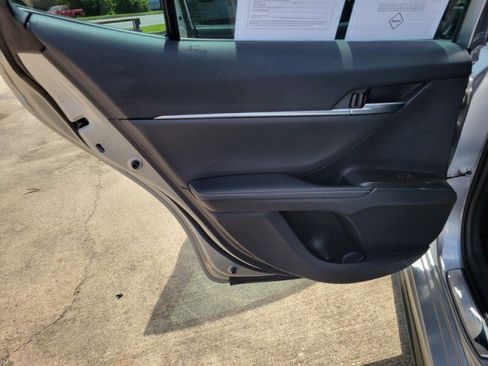 Used 2022 Toyota Camry XSE FWD image 30