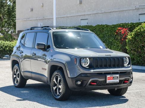 Used 2021 Jeep Renegade Trailhawk w/ Sun & Sound Group AWD/4WD image 3
