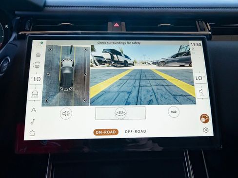 New 2026 Land Rover Range Rover Velar Dynamic SE image 21