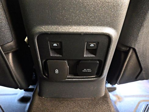 Used 2022 Ford Bronco Black Diamond image 33