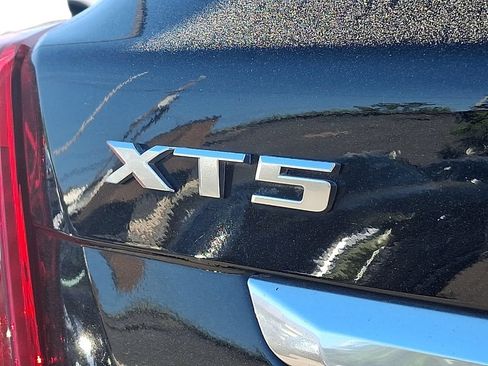 Used 2019 Cadillac XT5 Premium Luxury AWD/4WD image 30
