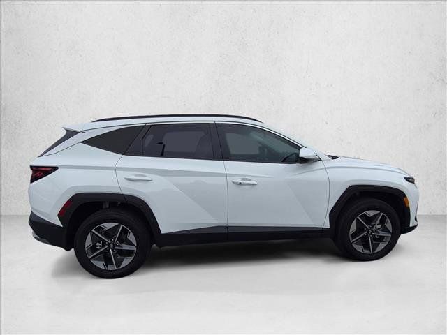 Certified 2026 Hyundai Tucson SEL Plus AWD/4WD image 4