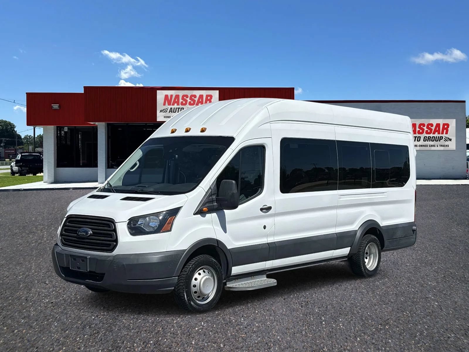 Used 2017 Ford Transit 350 XL RWD image 1