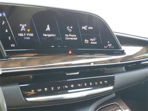 Certified 2023 Cadillac Escalade ESV Sport Platinum image 24