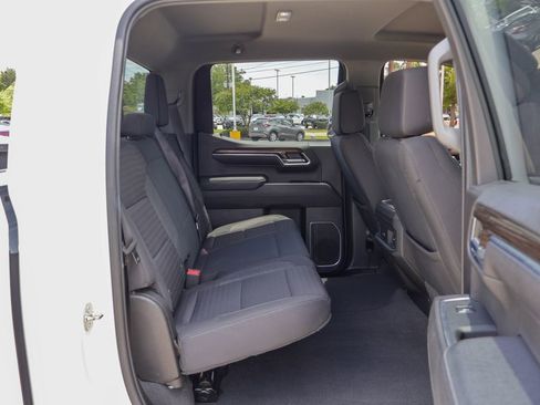 Used 2023 Chevrolet Silverado 1500 RST w/ Redline Edition AWD/4WD image 10