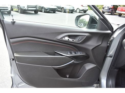 Used 2025 Chevrolet Trax RS w/ Driver Confidence Package image 16