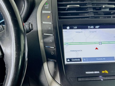 Used 2019 Lincoln MKC Reserve w/ MKC Climate Package image 25