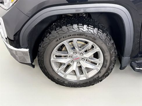 Used 2022 GMC Sierra 1500 SLT w/ SLT Premium Package AWD/4WD image 22