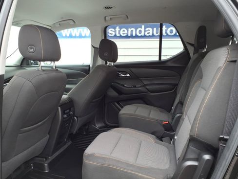Used 2018 Chevrolet Traverse LT FWD image 11