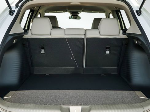 New 2026 Honda HR-V LX image 8