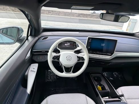 Used 2023 Volkswagen ID.4 Pro S image 16