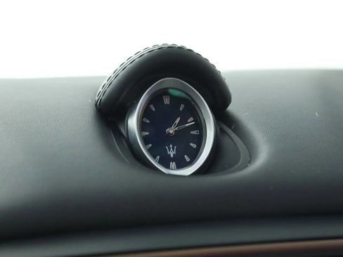 Used 2022 Maserati Ghibli Modena image 17