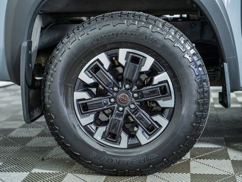 Used 2024 Nissan Frontier PRO-4X w/ Pro Convenience Package image 19