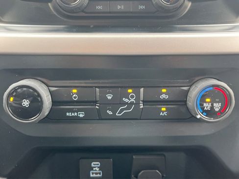 Used 2023 Ford F150 XLT image 4