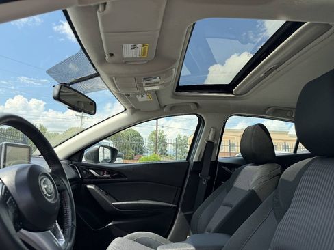 Used 2015 MAZDA MAZDA3 i Touring w/ Technology Package FWD image 15