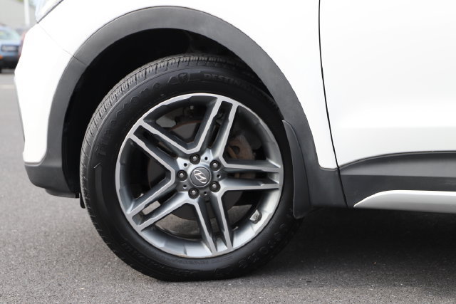 Used 2019 Hyundai Santa Fe XL FWD image 14