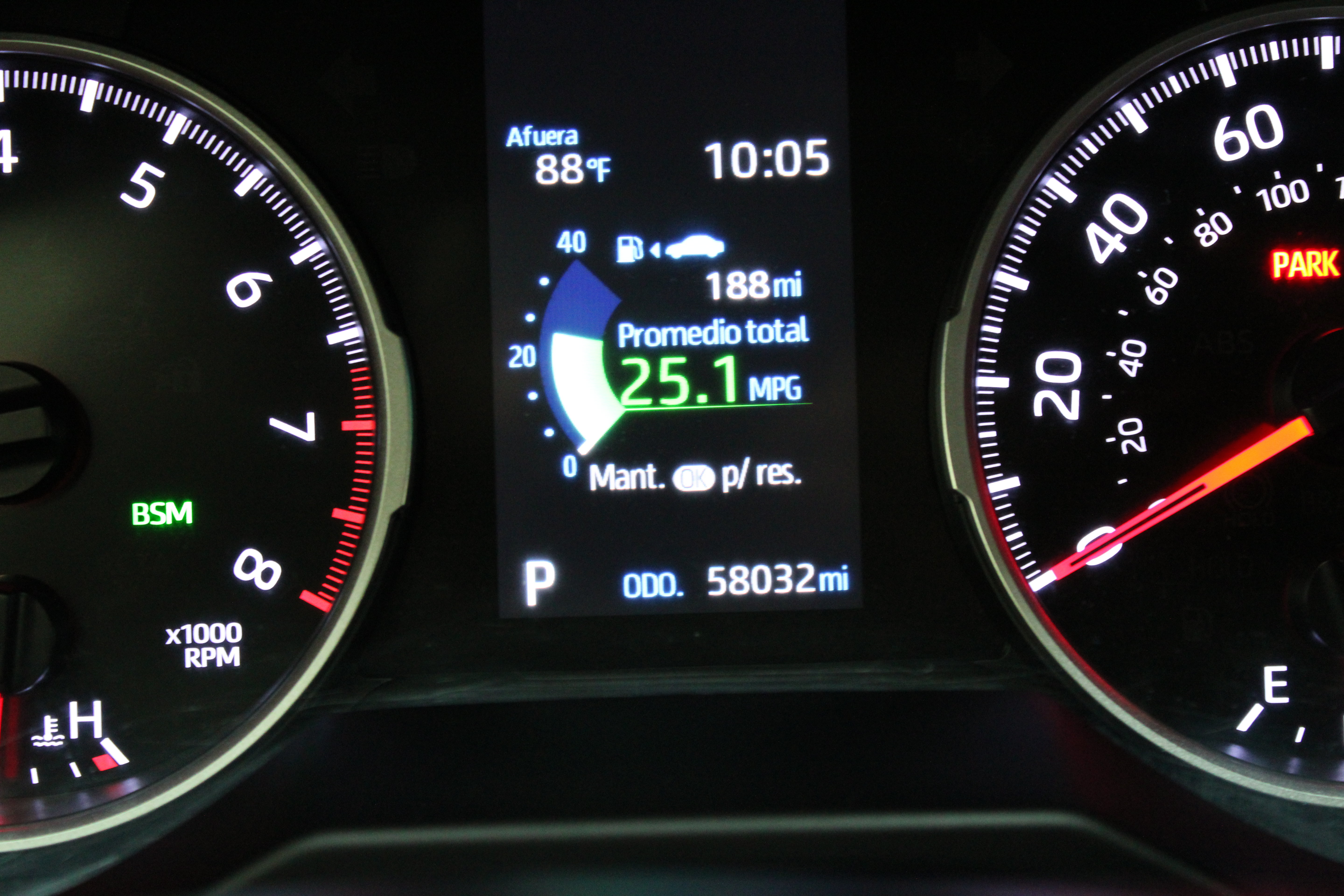 Certified 2022 Toyota RAV4 XLE AWD/4WD image 38