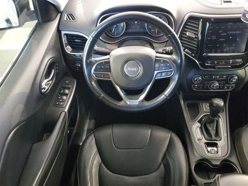 Used 2019 Jeep Cherokee Limited w/ Luxury Group image 10