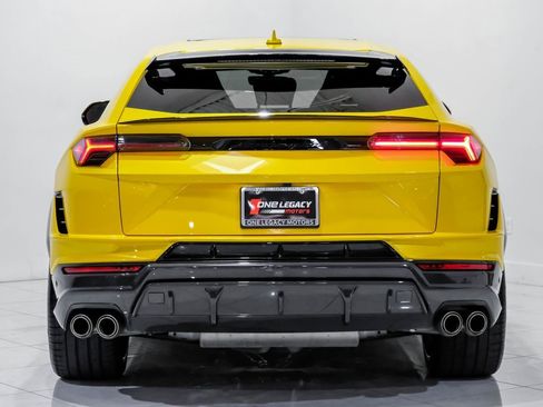 Used 2024 Lamborghini Urus Performante image 9