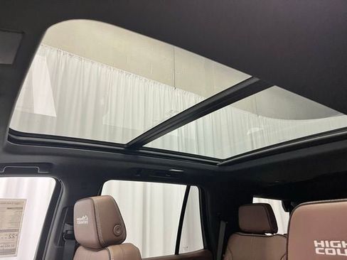 New 2026 Chevrolet Tahoe High Country image 6