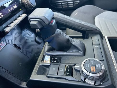 Certified 2025 Toyota 4Runner TRD Off-Road AWD/4WD image 24