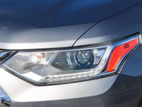 Used 2019 Chevrolet Traverse LT image 10