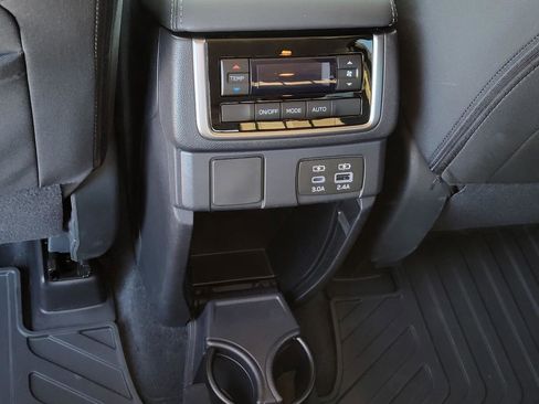 Certified 2024 Subaru Ascent Premium w/ Convenience Package image 16