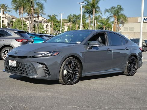 Used 2025 Toyota Camry XSE image 17