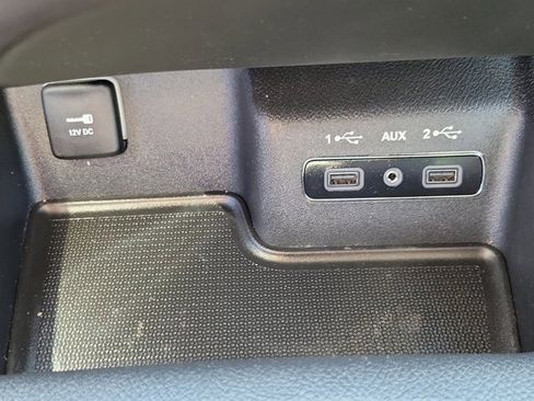 Used 2018 Dodge Durango GT image 32