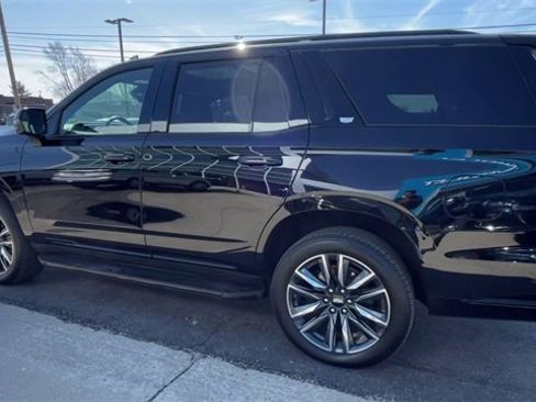 Used 2021 Cadillac Escalade Sport w/ Driver Assist Tech Package image 6