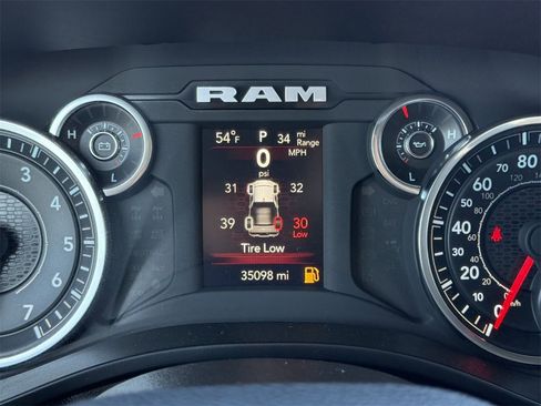 Used 2023 RAM 1500 Big Horn image 15