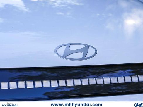 New 2026 Hyundai Ioniq 9 SEL AWD/4WD image 5