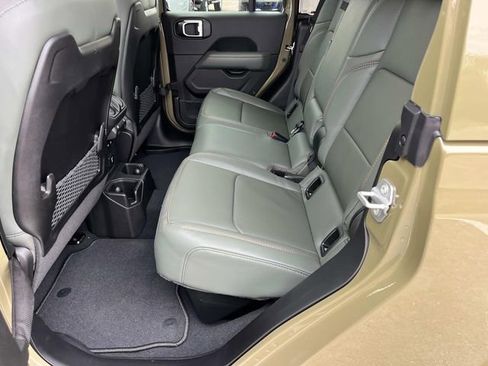 New 2026 Jeep Gladiator Mojave image 7