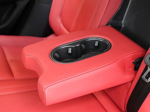 Used 2018 Porsche Macan AWD/4WD image 21