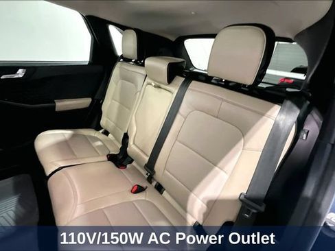 Used 2020 Ford Escape Titanium w/ Titanium Premium Package 2.0 AWD/4WD image 30