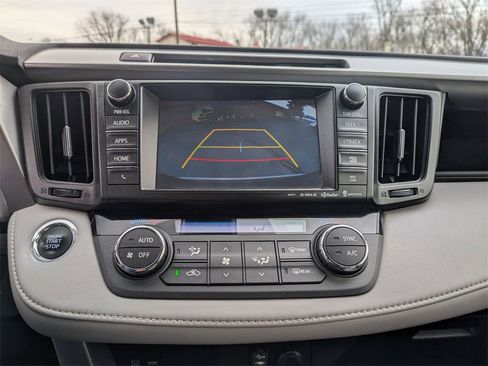 Used 2016 Toyota RAV4 XLE image 15