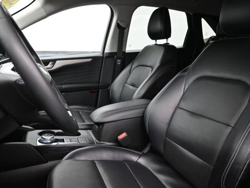 Used 2022 Ford Escape SEL FWD image 11