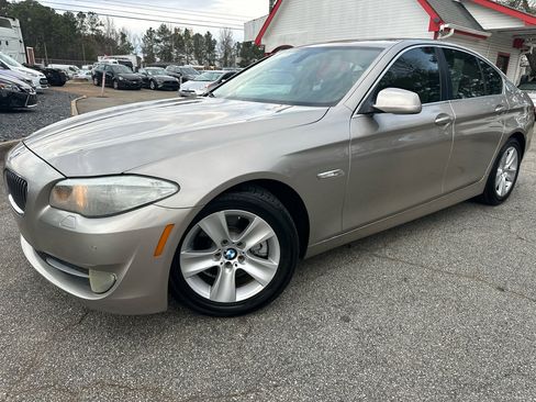 Used 2011 BMW 528i Sedan image 7