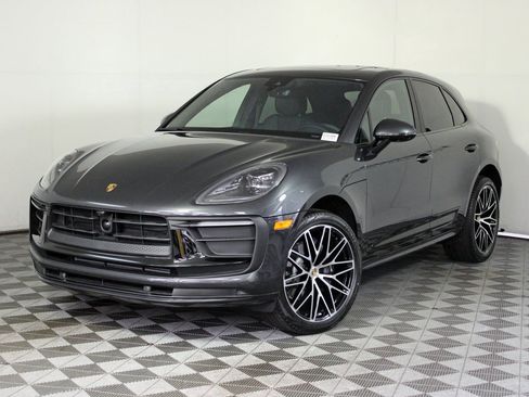 Used 2025 Porsche Macan Turbo image 1