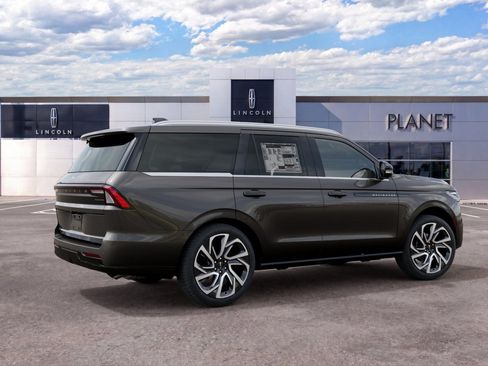 New 2027 Lincoln Navigator Black Label AWD/4WD image 6