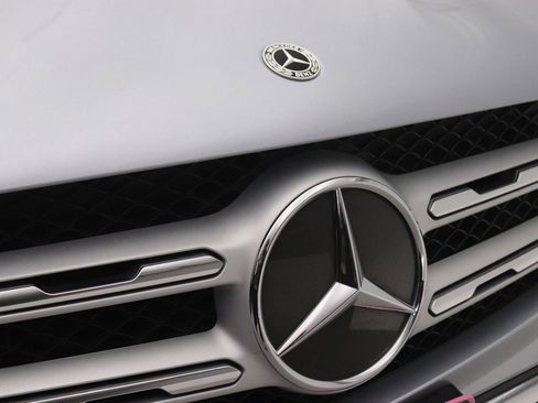 Certified 2022 Mercedes-Benz GLC 300 image 27
