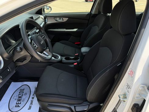Used 2023 Kia Forte LXS FWD image 10