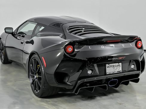 Used 2021 Lotus Evora image 10