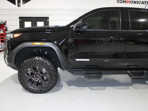 Used 2025 GMC Canyon Elevation w/ Convenience Package AWD/4WD image 14